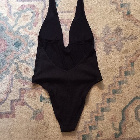 Aerie Super Plunge One Piece - Picture 5 of 7